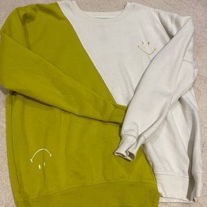 Urban Outfitters SMILEY Crew Neck